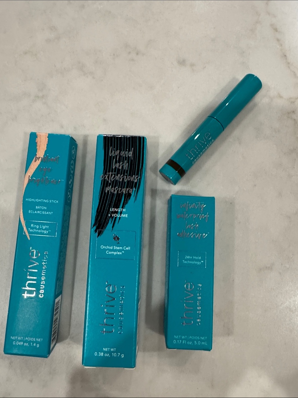 thrive causemetics Teal Mascara & Makeup Set